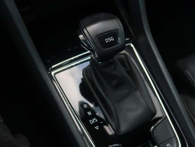 Škoda Karoq  1.5 TSI Style