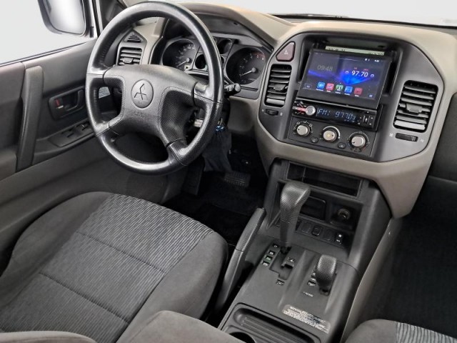 Mitsubishi Pajero  3.2 DI-D 