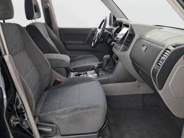 Mitsubishi Pajero  3.2 DI-D 