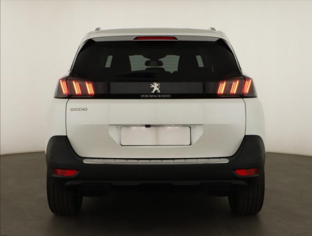 Peugeot 5008  1.5 BlueHDi 