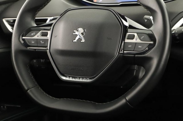 Peugeot 5008  1.5 BlueHDi 