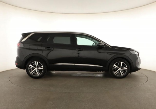 Peugeot 5008  1.5 BlueHDi Allure