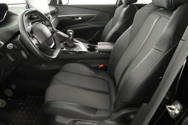 Peugeot 5008  1.5 BlueHDi Allure