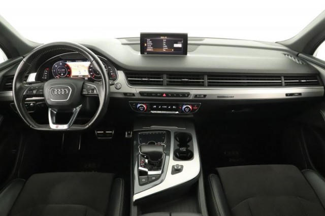 Audi Q7  3.0 TDI S-Line