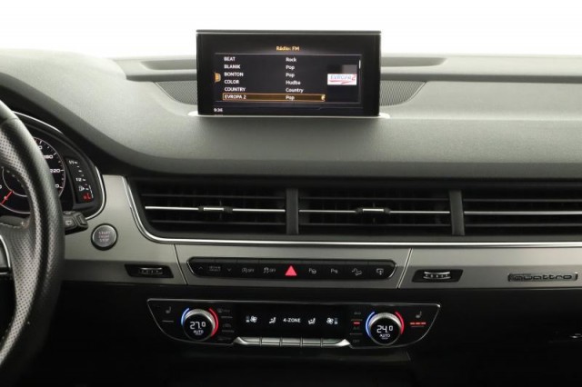 Audi Q7  3.0 TDI S-Line