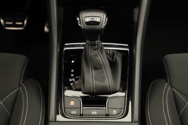 Škoda Karoq  1.5 TSI Sportline
