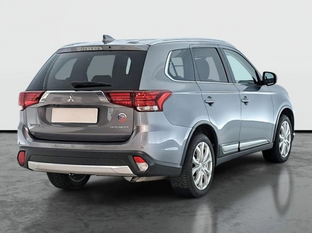 Mitsubishi Outlander  2.0 