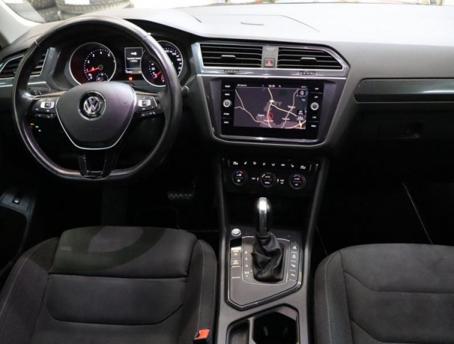 Volkswagen Tiguan  1.5 TSI R-Line