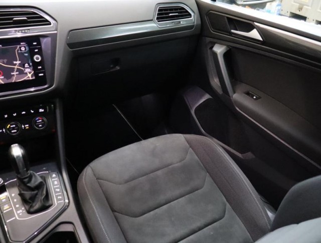 Volkswagen Tiguan  1.5 TSI R-Line