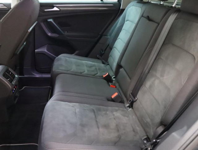 Volkswagen Tiguan  1.5 TSI R-Line