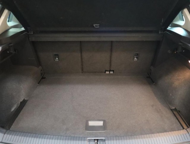 Volkswagen Tiguan  1.5 TSI R-Line