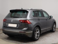 Volkswagen Tiguan  1.5 TSI R-Line