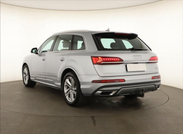 Audi Q7  45 TDI S-Line