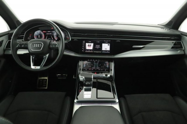 Audi Q7  45 TDI S-Line