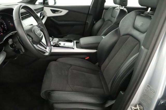 Audi Q7  45 TDI S-Line