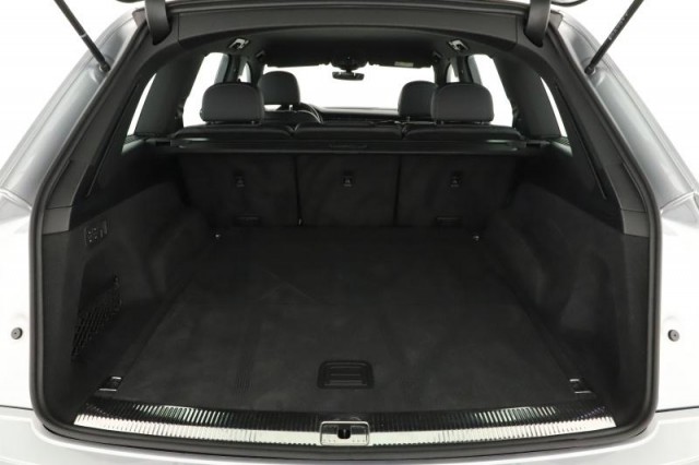 Audi Q7  45 TDI S-Line