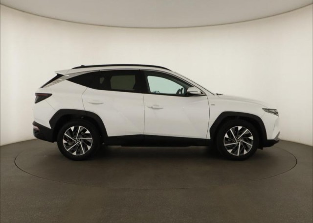 Hyundai Tucson  1.6 T-GDI 48V MHEV Smart