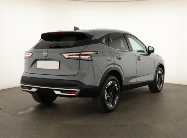 Nissan Qashqai  1.3 DIG-T MHEV N-Connecta