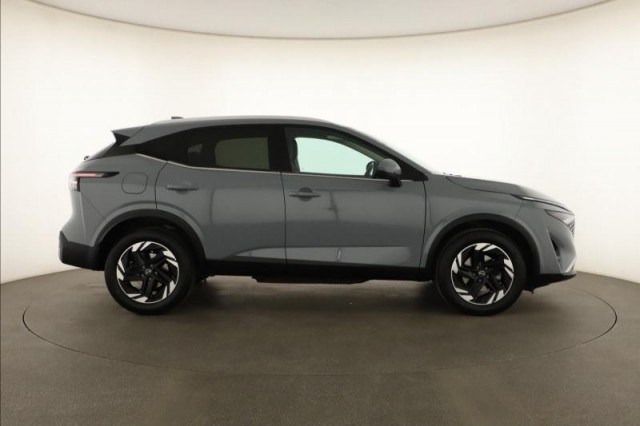 Nissan Qashqai  1.3 DIG-T MHEV N-Connecta