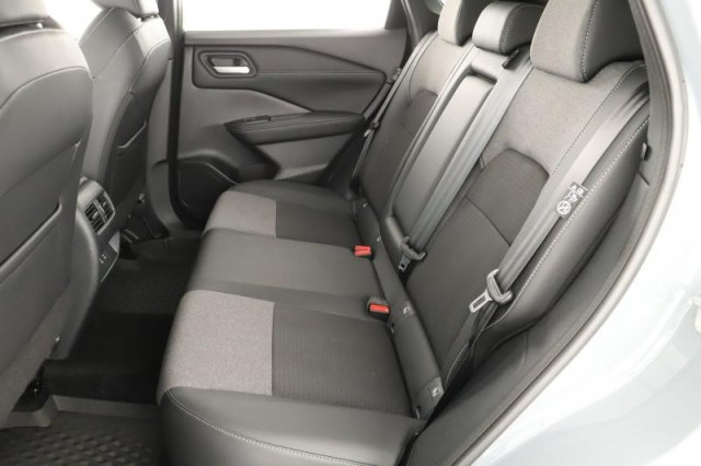 Nissan Qashqai  1.3 DIG-T MHEV N-Connecta
