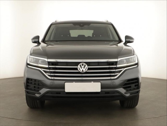 Volkswagen Touareg  3.0 TDI 