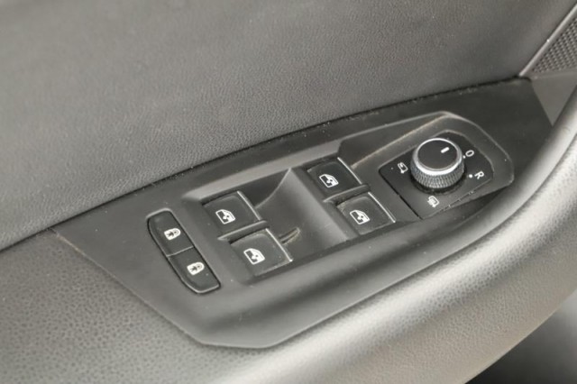 Volkswagen Touareg  3.0 TDI 
