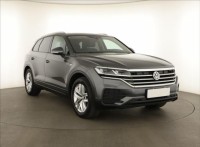 Volkswagen Touareg  3.0 TDI 