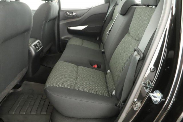 Nissan Navara  2.3 dCi 