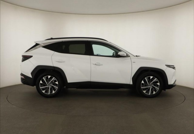 Hyundai Tucson  1.6 T-GDI 48V MHEV Smart