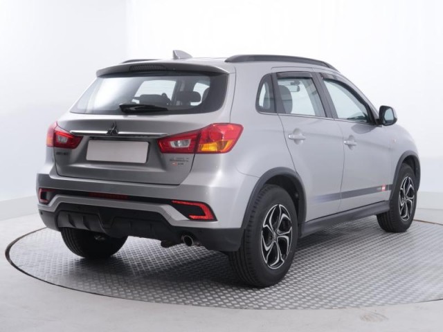 Mitsubishi ASX  1.6 MIVEC Inform