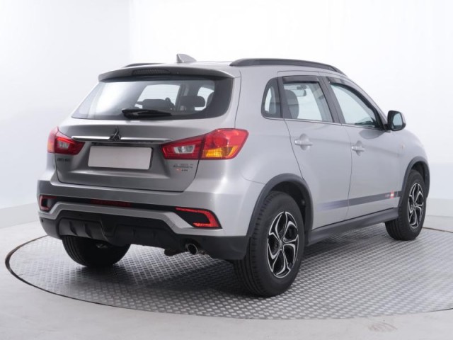 Mitsubishi ASX  1.6 MIVEC Inform
