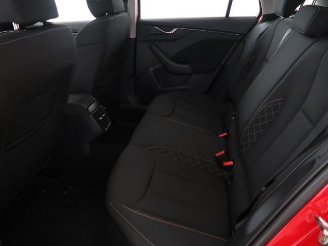 Škoda Kamiq  1.0 TSI Ambition