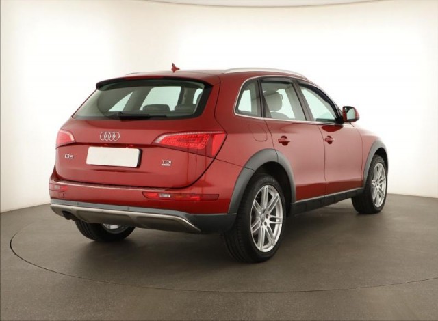 Audi Q5  2.0 TDI 