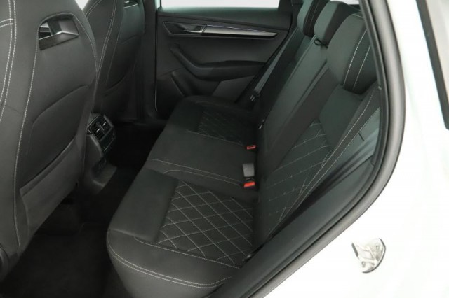 Škoda Karoq  1.5 TSI Sportline