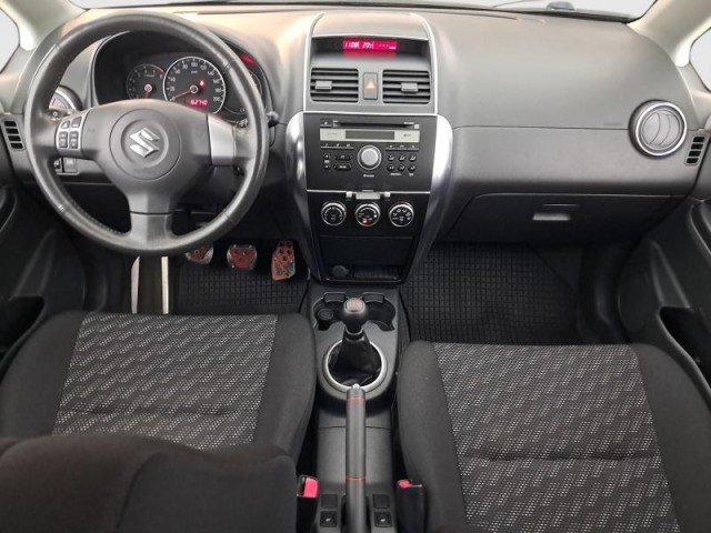 Suzuki SX4  1.6 VVT GLS