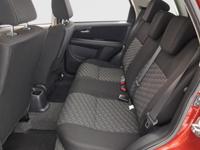 Suzuki SX4  1.6 VVT GLS