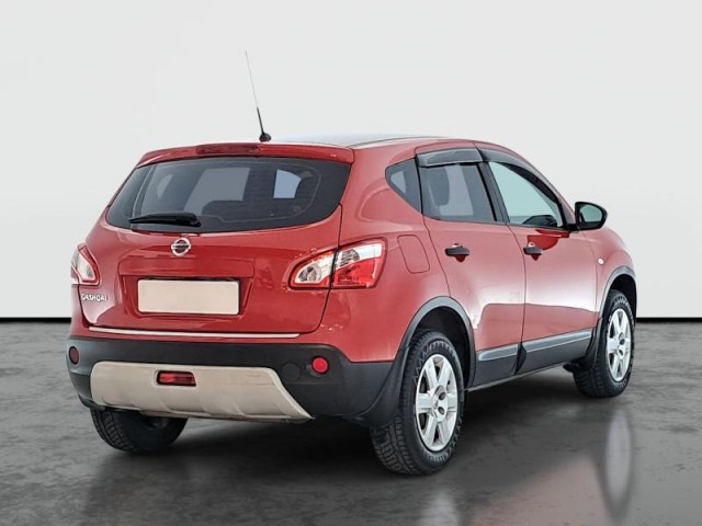 Nissan Qashqai  1.6 