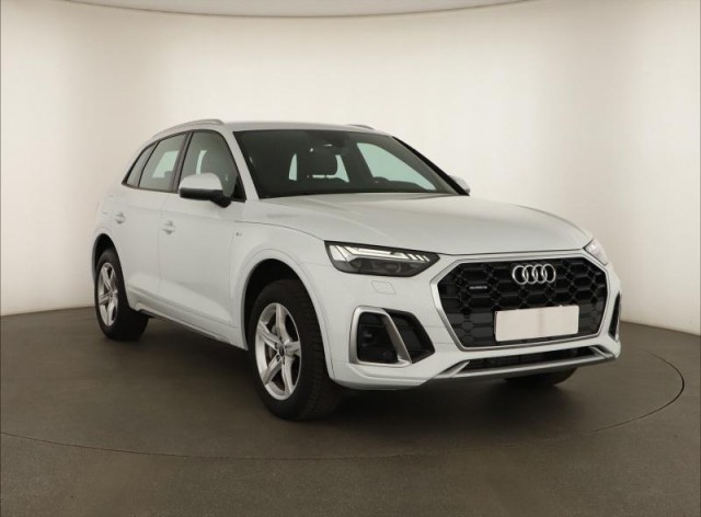 Audi Q5  50 TFSI e S line