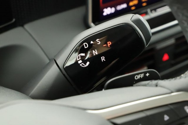 Volkswagen Tiguan  1.5 eTSI Limited