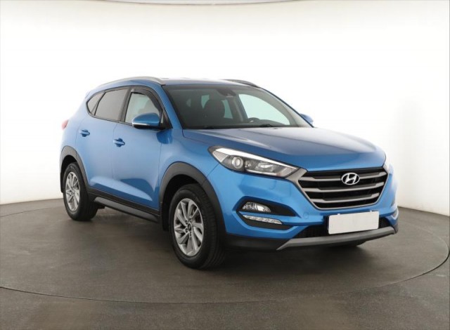 Hyundai Tucson  1.7 CRDi Trikolor