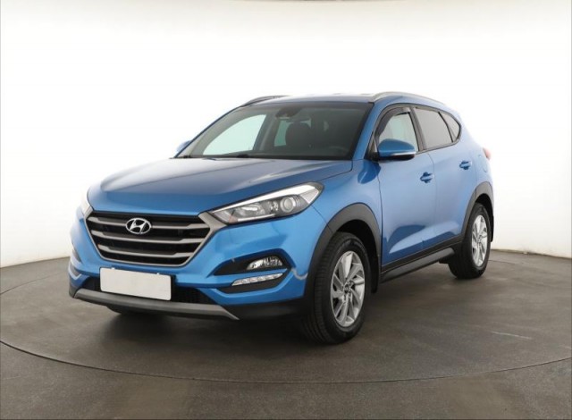 Hyundai Tucson  1.7 CRDi Trikolor