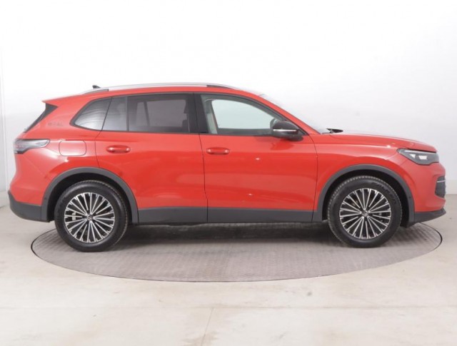 Volkswagen Tiguan  1.5 eTSI Life