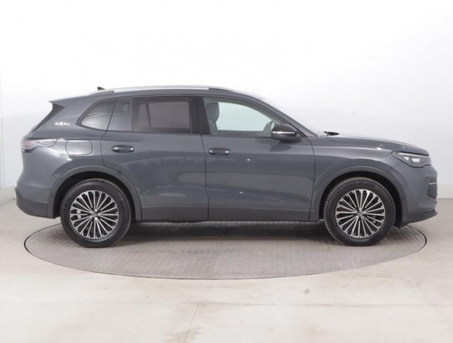 Volkswagen Tiguan  1.5 eTSI Life