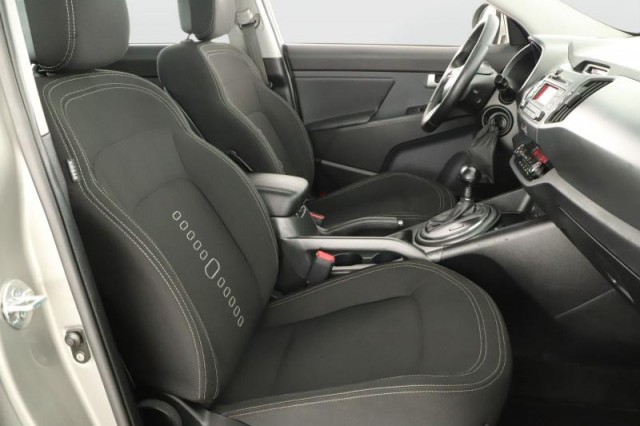 Kia Sportage  2.0 CRDi 
