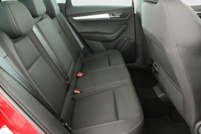 Škoda Karoq  1.0 TSI Drive