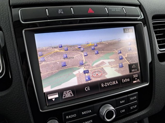 Volkswagen Touareg  3.0 TDI 
