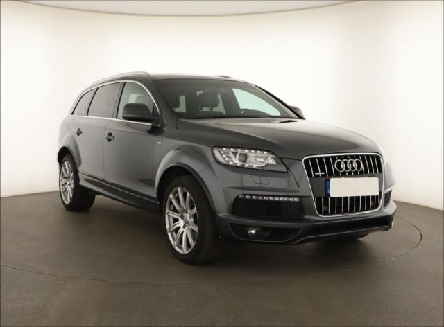 Audi Q7  3.0 TDI 