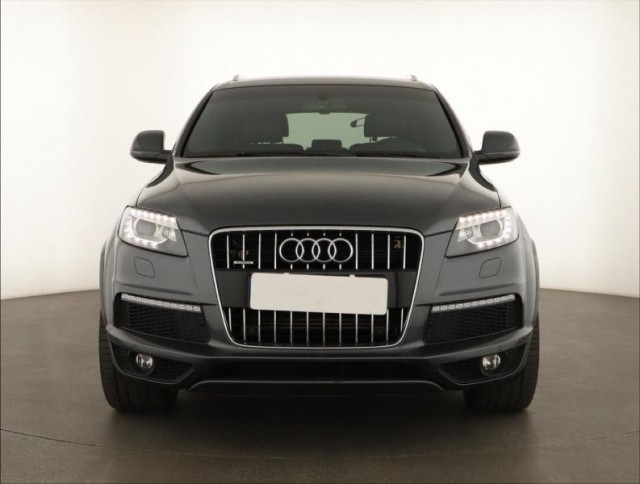Audi Q7  3.0 TDI 