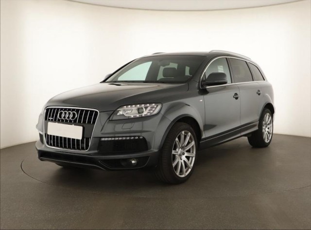 Audi Q7  3.0 TDI 