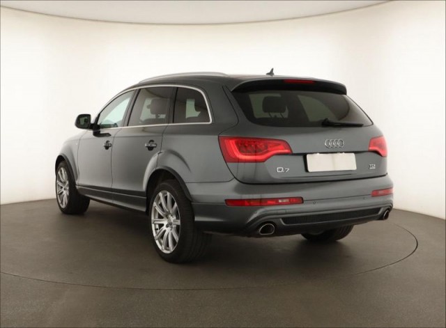 Audi Q7  3.0 TDI 